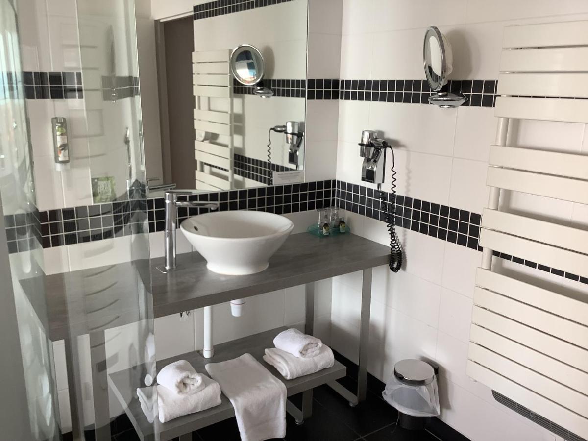 Logis Hotel - La Petite Rade Le Havre Dış mekan fotoğraf